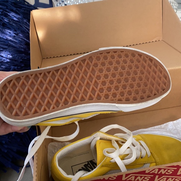 Vans Sneakers - Picture 2 of 4
